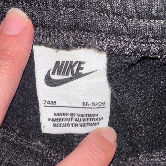 Nike Kids White and Black Jogger Set - Picture 2 of 8